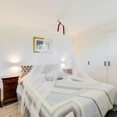 La Romane Apartment *