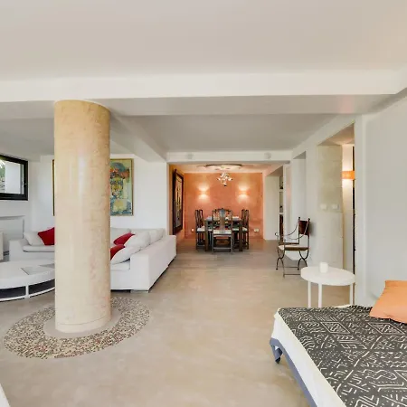 La Romane Apartment